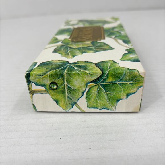 Seasons Inc Soap Bars Wild Orchid 3.5 oz White Scented New Sealed Box of 3 - Picture 7 of 8